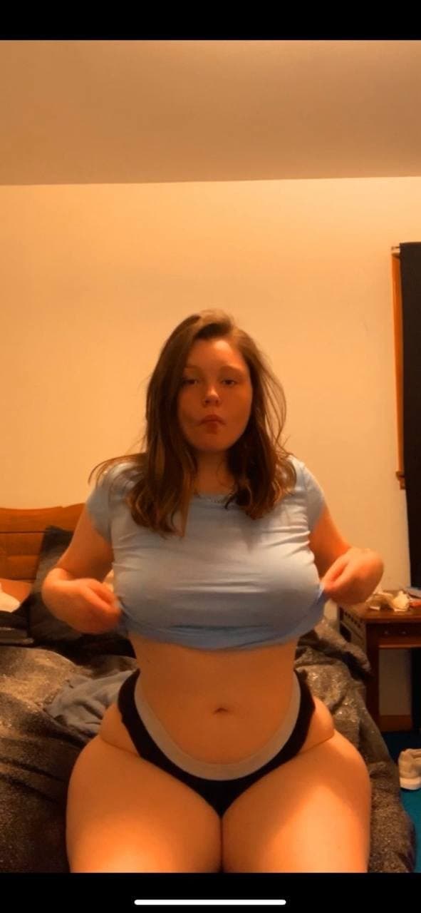 Click to view full size Big Tits PAWG gets tag teamed