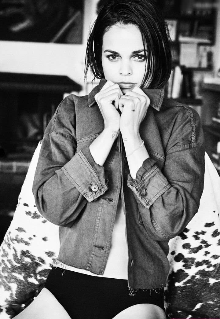 Lina Esco Big Luscious Breast & Suckable Nipples & Hot Body will have you edging hard ??