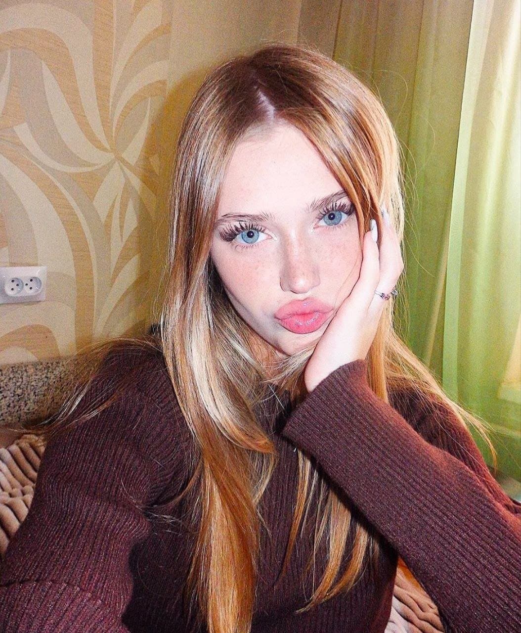 Amazing Rina , beauty face...wow sexy blonde , hot Rina !!!