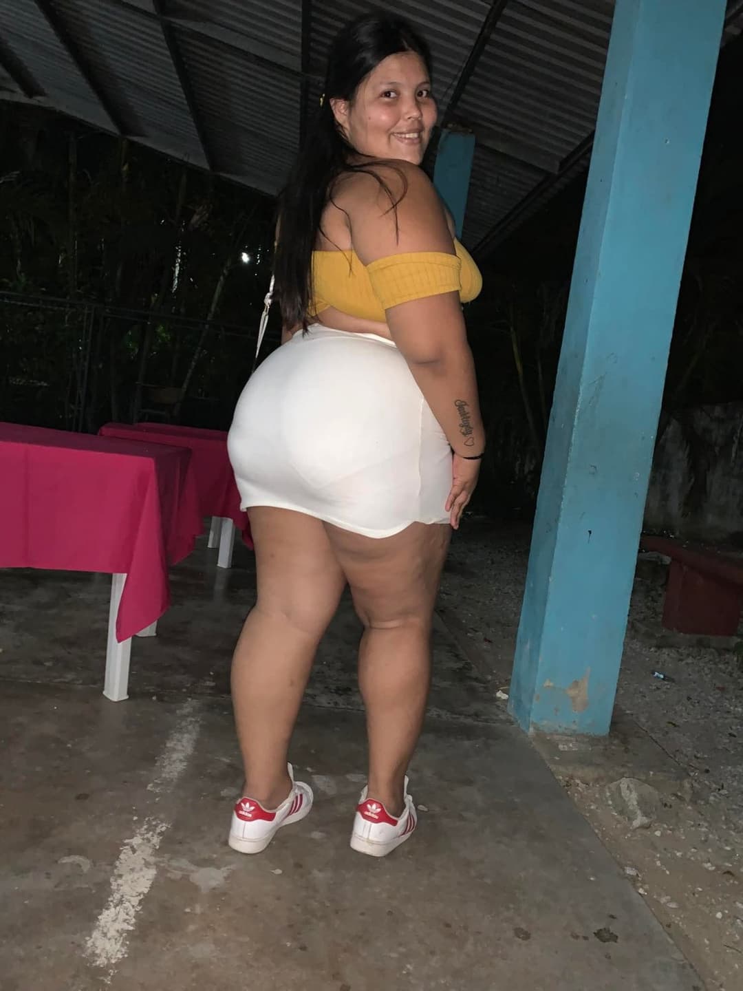 BIG THICK BOOTY LATINA BBW