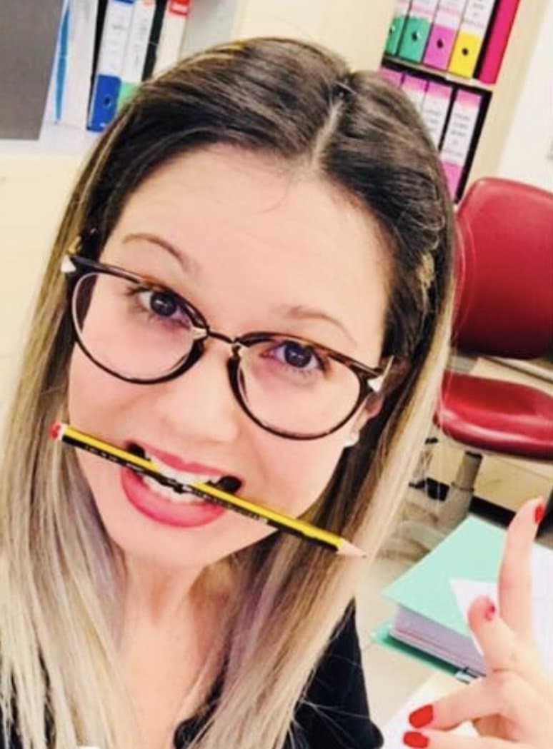 Click to view full size Katia from italy. Super hot slut with perfect body and pretty face. Kik