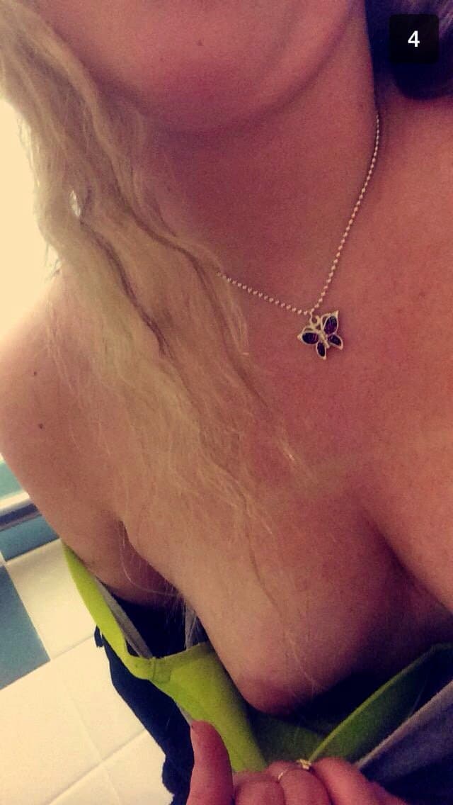 Click to view full size Teasing Us In Class Then Shows Off In Bathroom