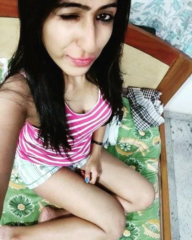 Hot Indian Babe Affair With Co-worker