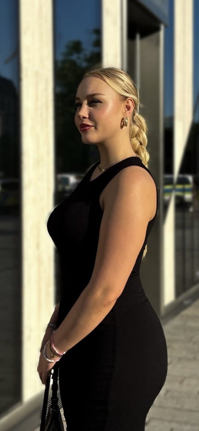 german curvy blonde hot babe goddess Inga