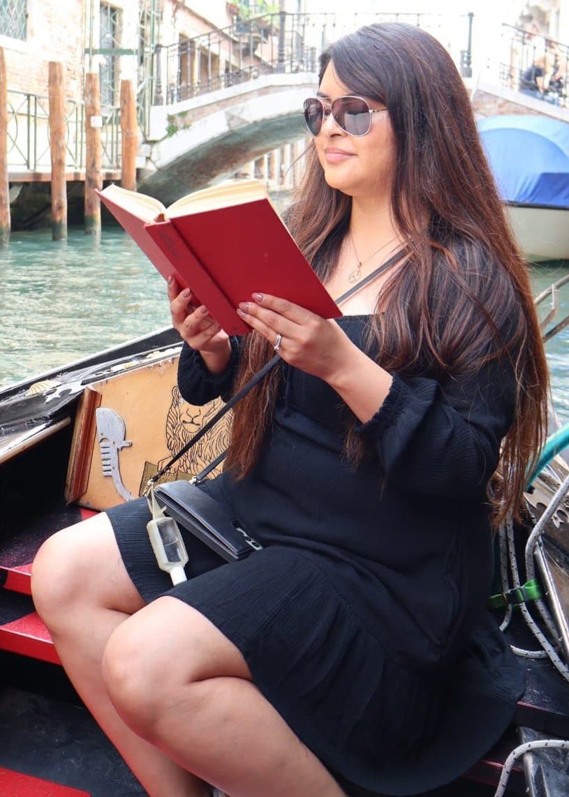 More of my beautiful sexy older sister, dm to talk about her, my contact info in bio