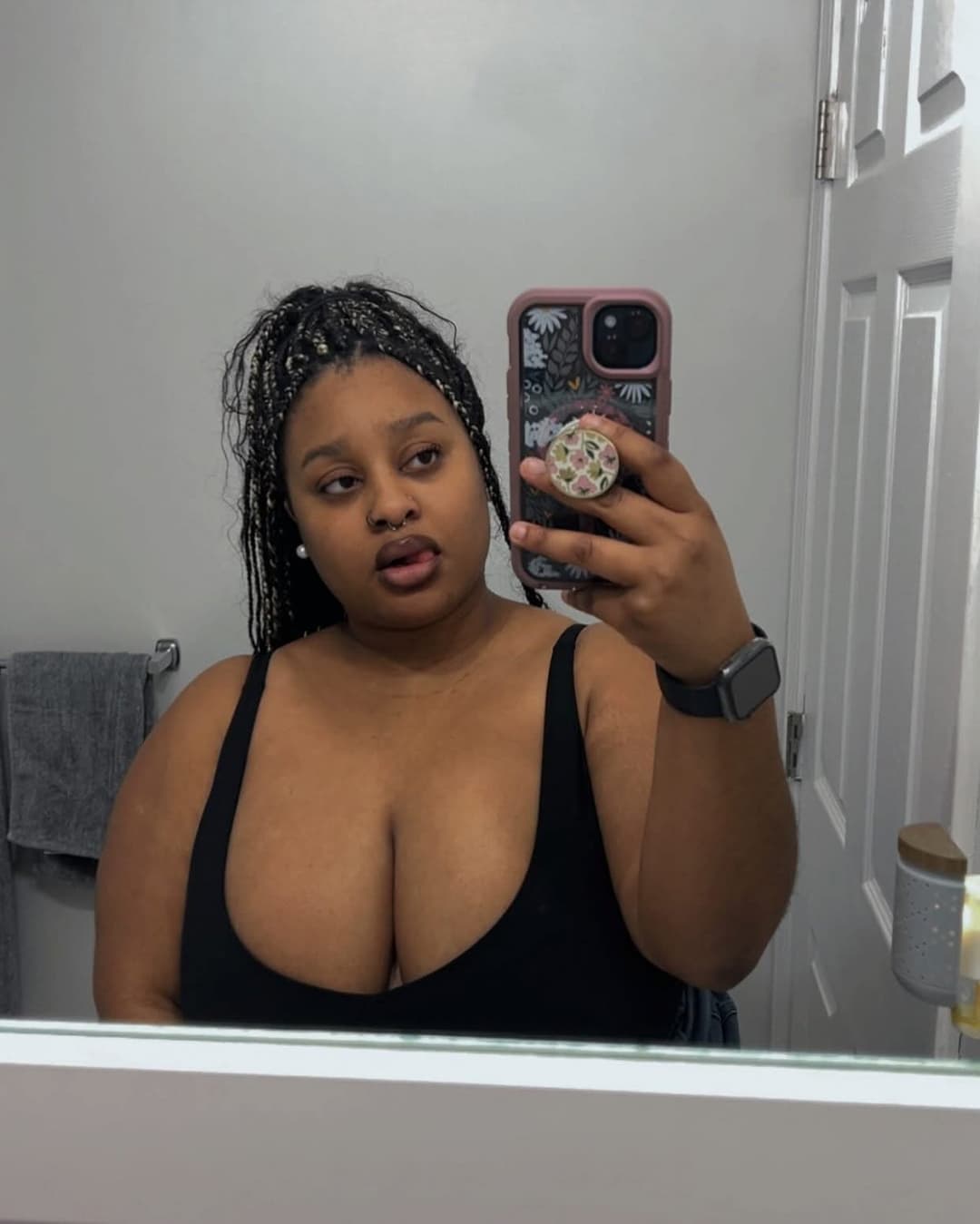 SEXY CURVY THICK EBONY BBW BIG BOOBS & BIG OLE ASS BOOTY