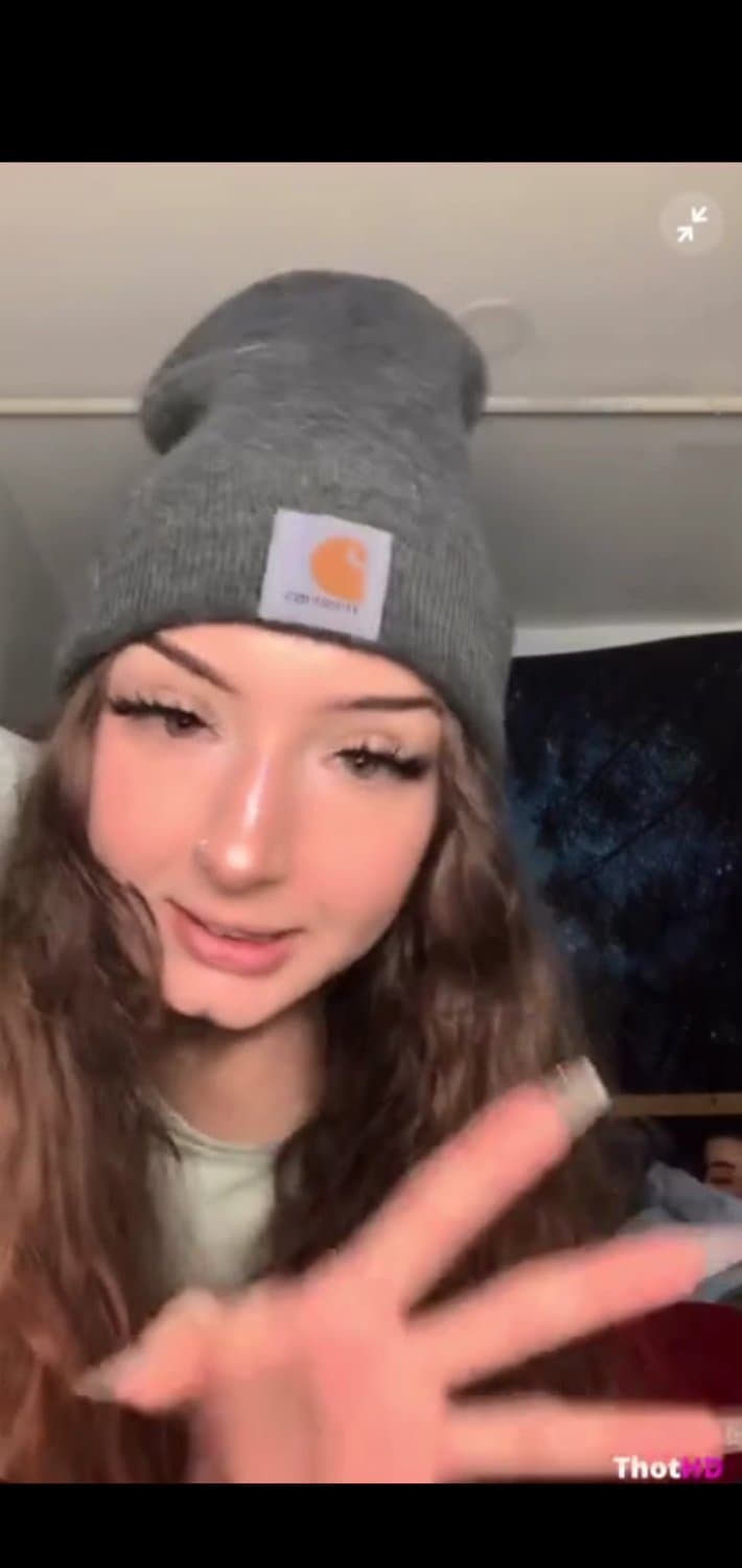 Amatuer Shawna Kaitlyn want to show off everything