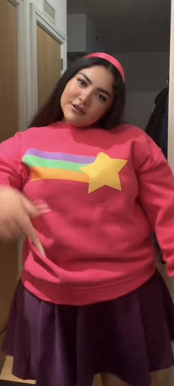 Ex gf Leah from Brooklyn wanted other men to be her daddy while she wore diapers dm for info