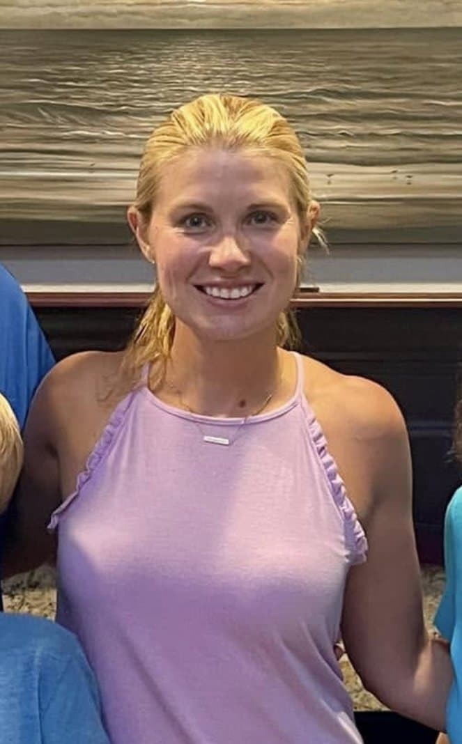 Erin, 29, wife &  mom, at airport hotel drains bartender then takes first BBC as hubby takes pics.