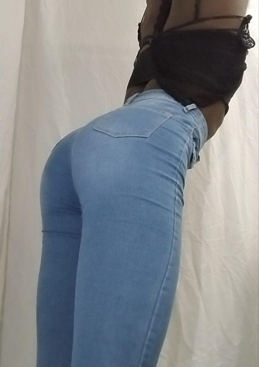 Alicia.sub . Submissive sissy femboy sexslave. Available for Collaborations or something ?????