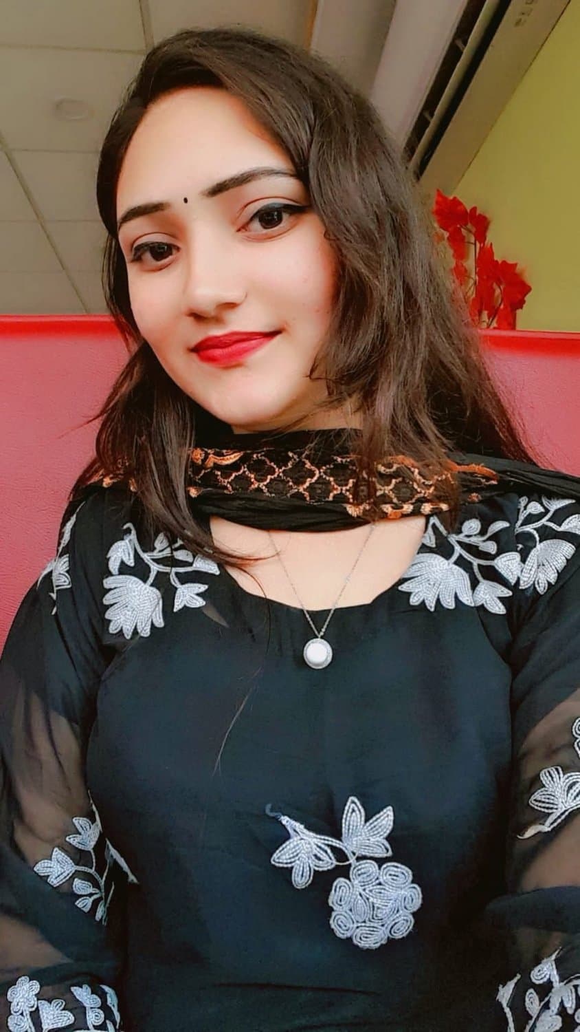 Desi Indian Slim Cute Beautiful Village Girl Sexy Full Nude Dress Strip & Mastrubate