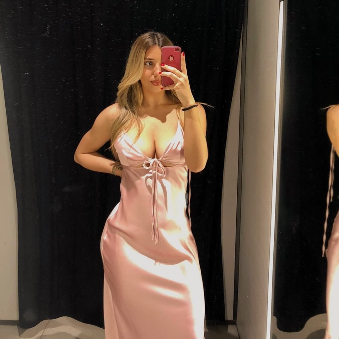 huge tits italian blondie