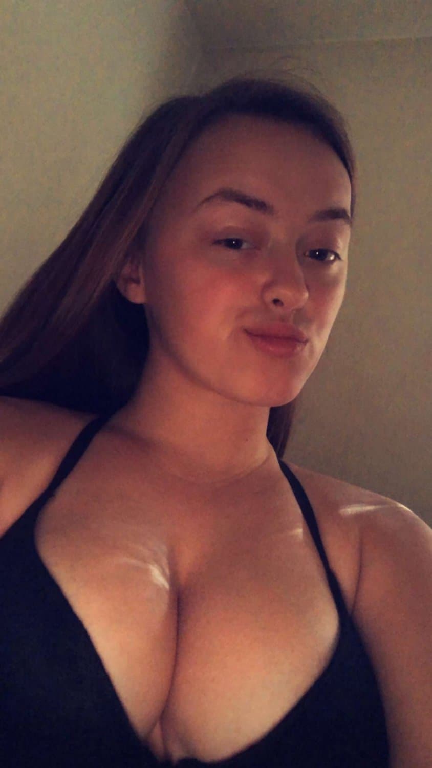 23yo 4’8 36DD Slutty Daycare Teacher Morgan Shaw from Decatur Illinois