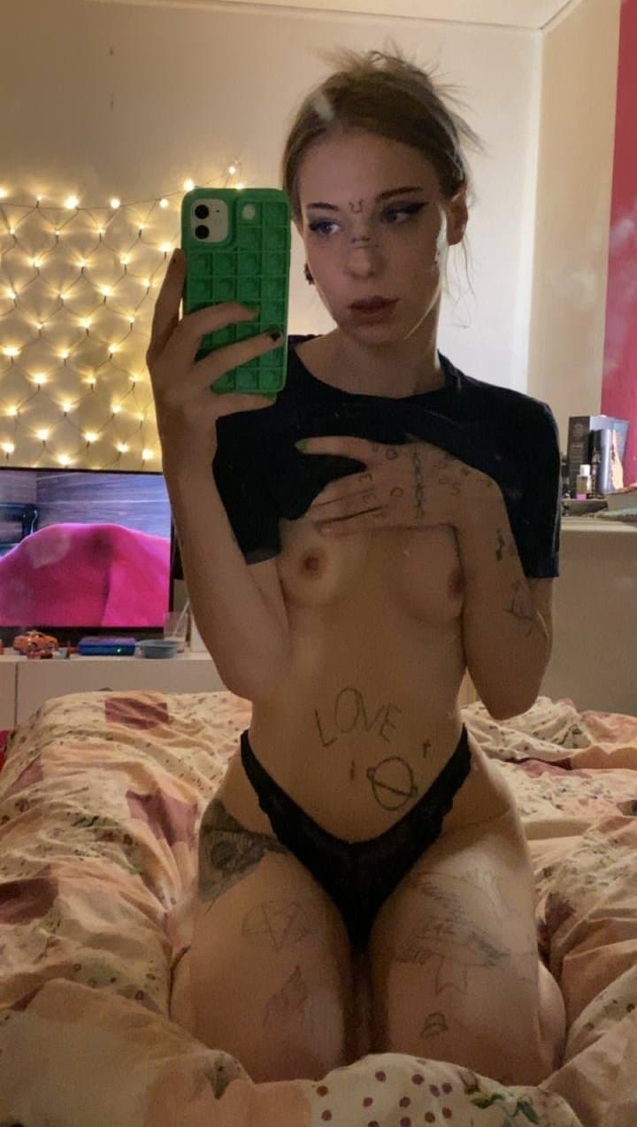 German Emo Cumdump Aaliyah