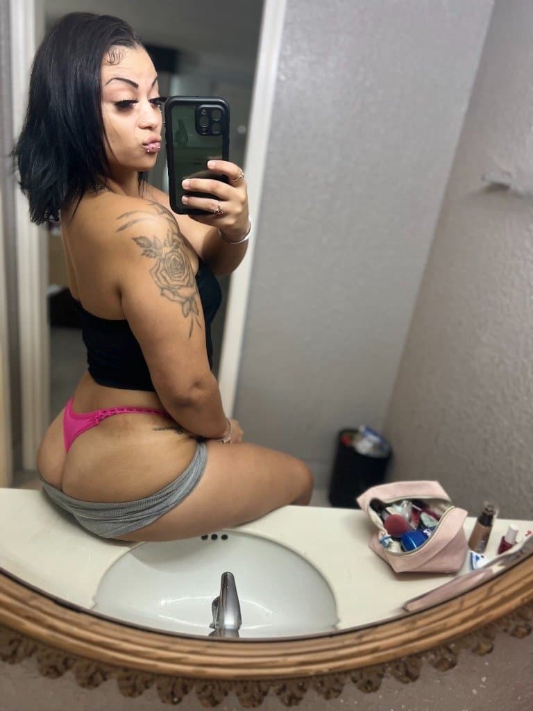 100% real.Petite ebony sister SOAKING WET FAT PUSSY. Phone leaked by iPhone repair guy