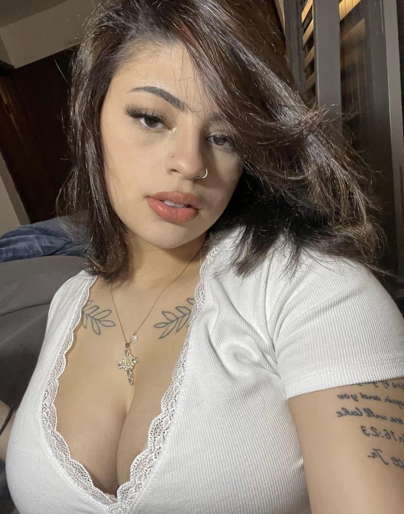 Young milf Aaliyah wants your cum