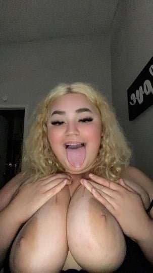 New pics from personal webslut