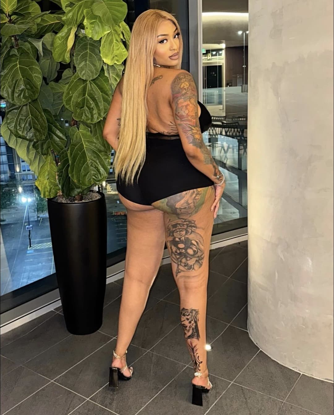 The Nigerian Amazon 6’4 Sophiadastallion Weight gain! Throwback and Recent