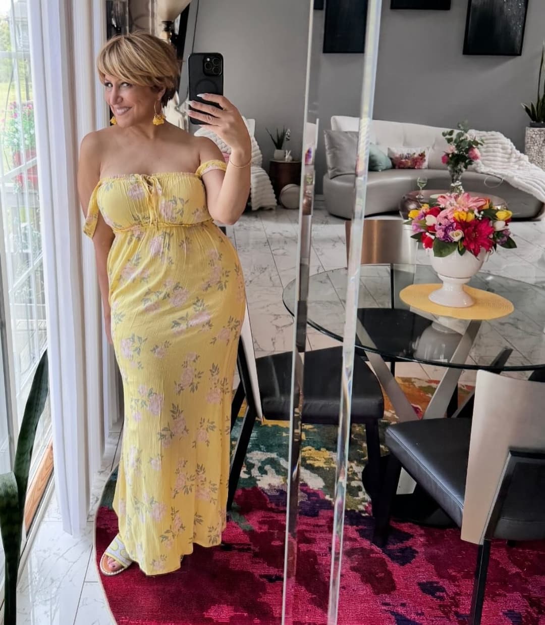 Thick Gilf flight attendant 3