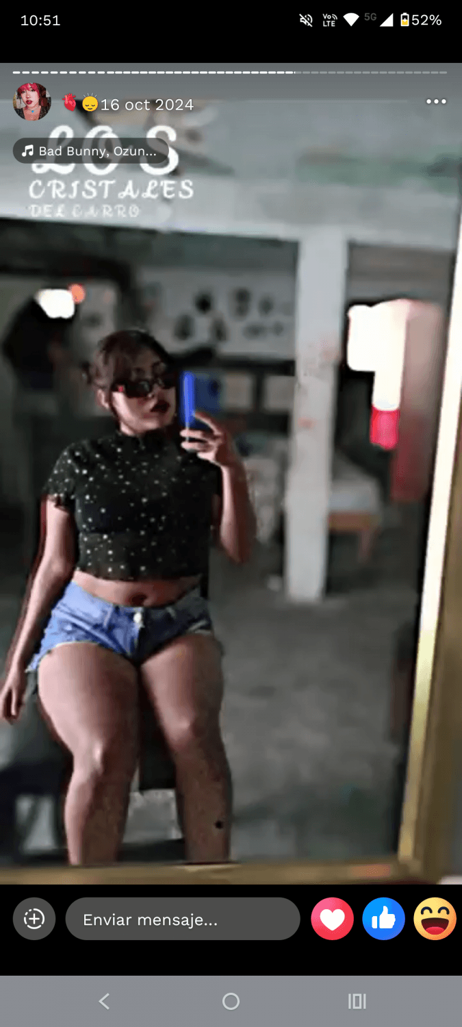 Morena caliente tetona