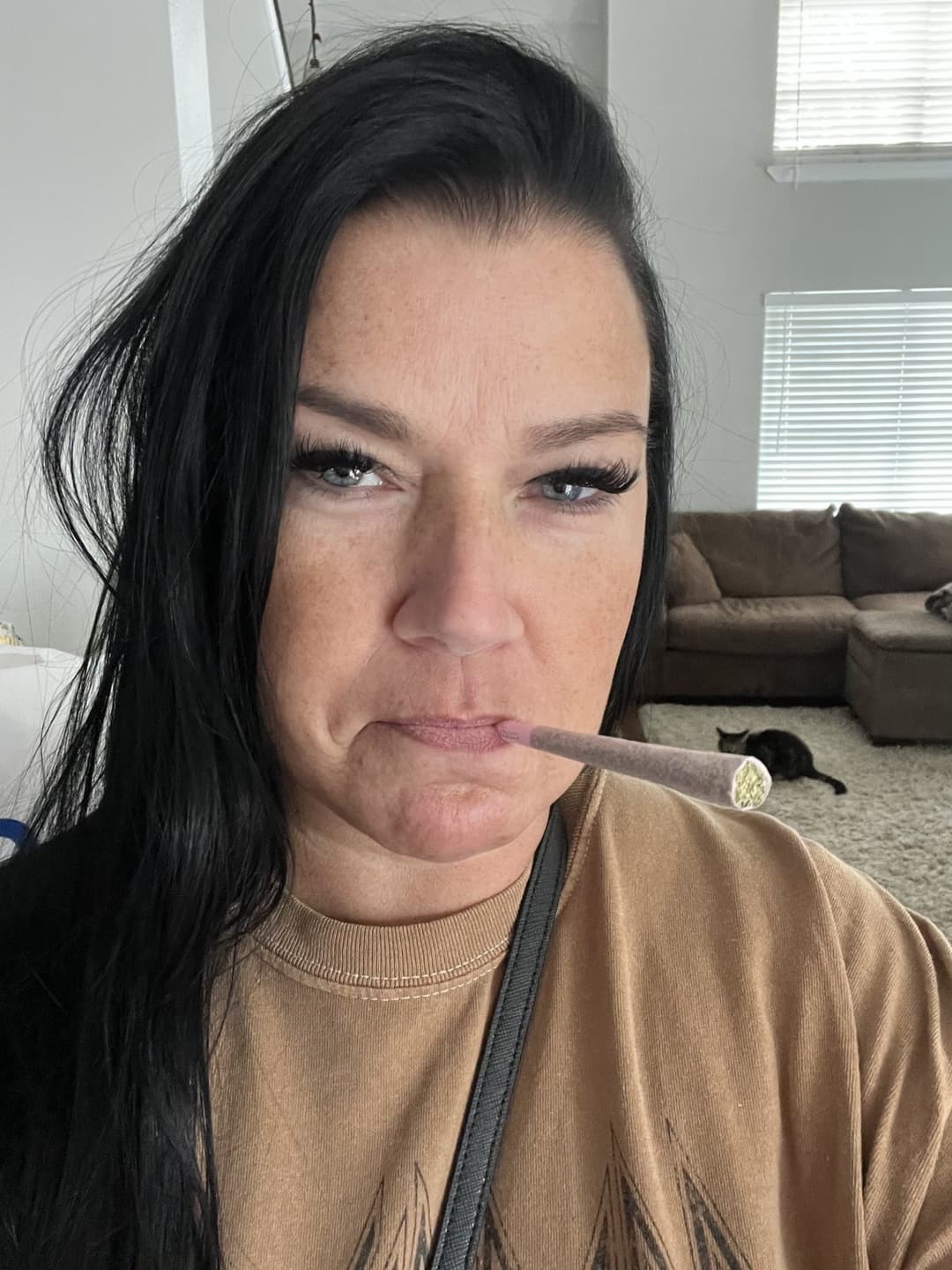 Click to view full size Michigan Slut Alana loves hung older men vacationing in Clearwater Sept looking now kik rentMYW1fe