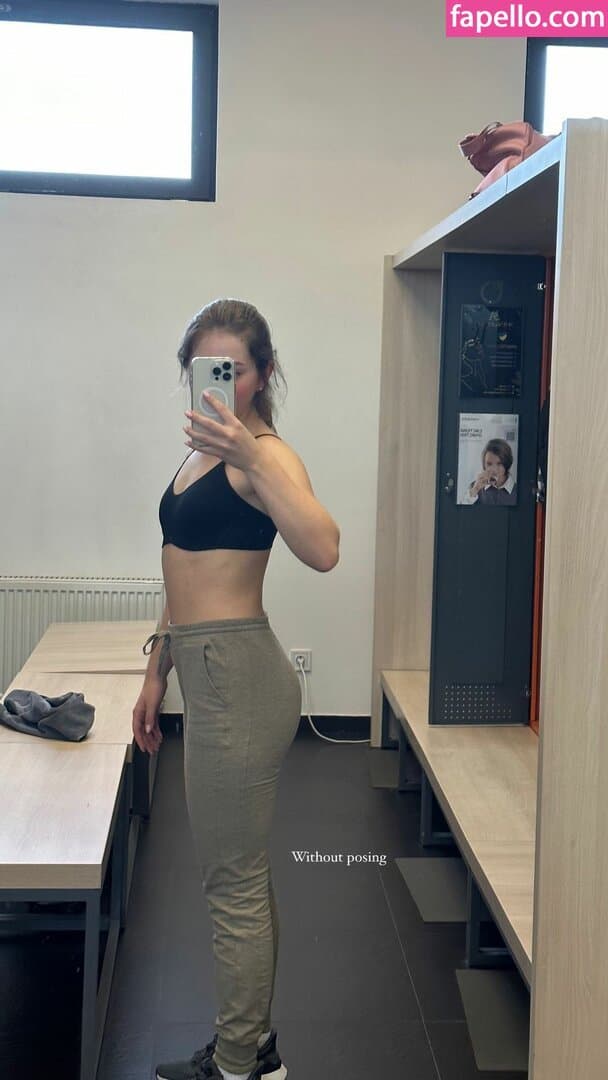 Kathy Twerking lil cock tease slut part 16