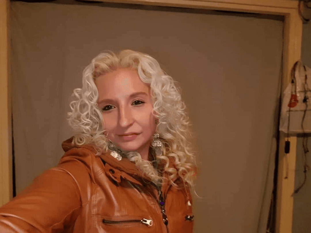 Amateur Dutch slut Claudia is a cum lover (Spermasletje)