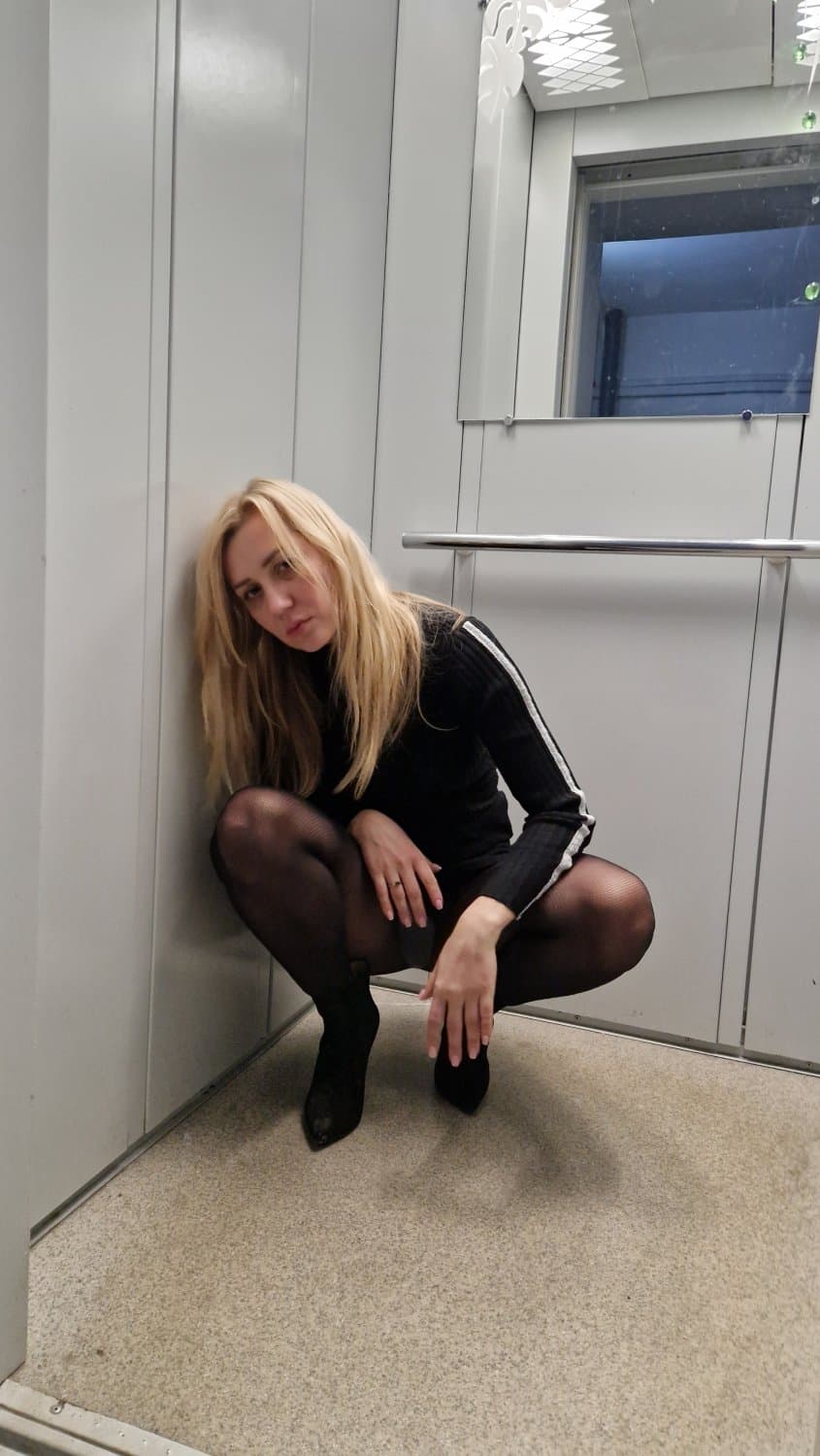 Click to view full size Do you know where was your wife last night ?