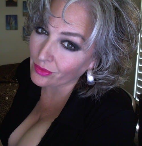 Gorgeous busty classy milf Anna