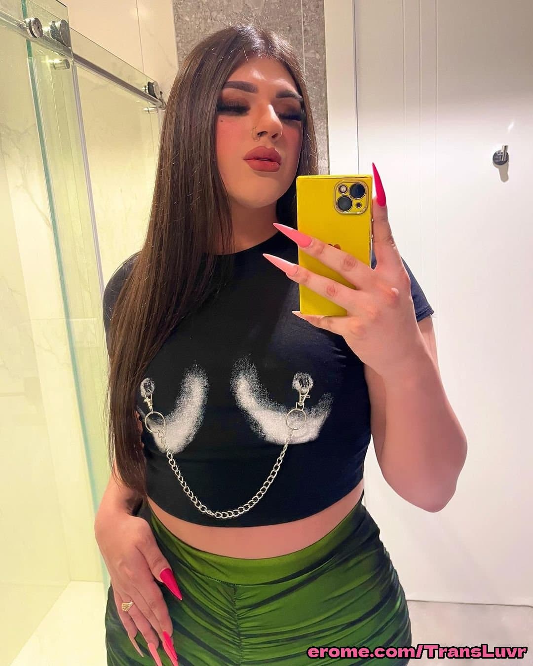 Big Ass Arab Trans Loves Taking BBC Backshots [Femboy, Ladyboy, Shemale, Sissy, Trap]