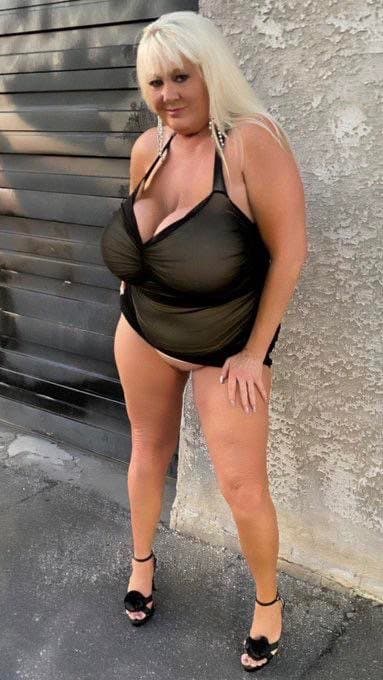 Bimbo Granny (Kayla)