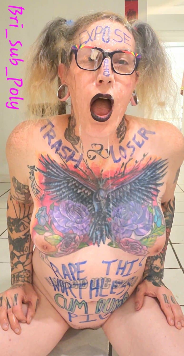 All the neighbours husbands sneak over before work to use the cumdump and give it a piss enema