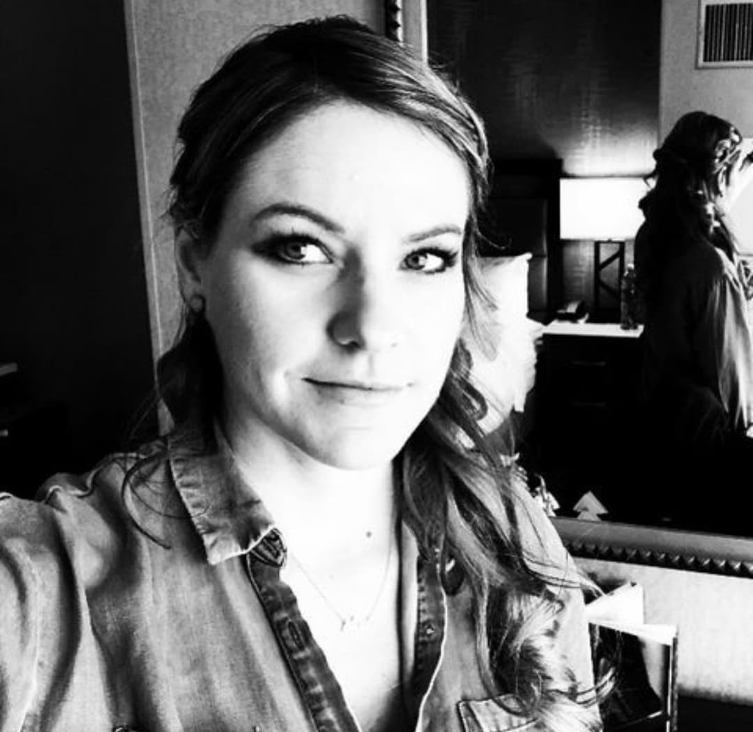 Health guru hopes her naked spring break footage isn’t found by her clients