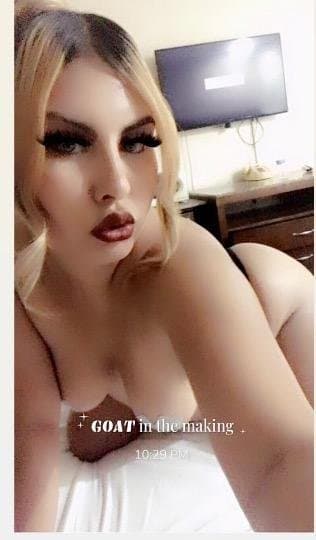 Click to view full size 25 year old Crystal escort in Orange County