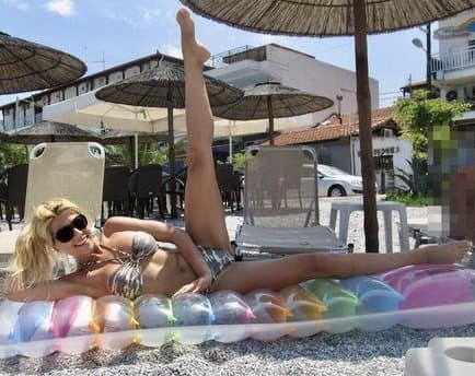 Sonia in her Shiny Sexy Pantyhose