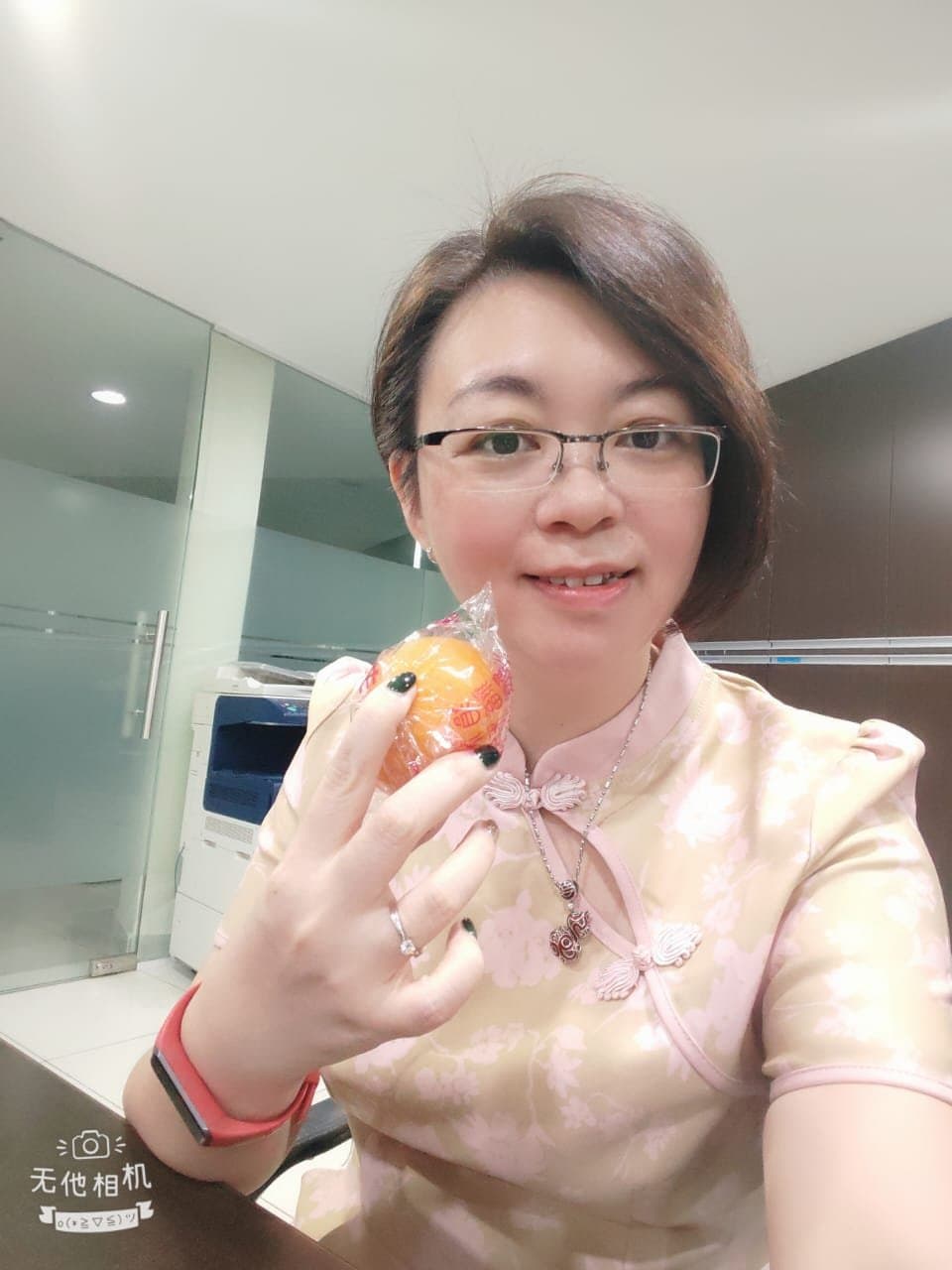 Malaysia lonely housewife show off shaved pussy