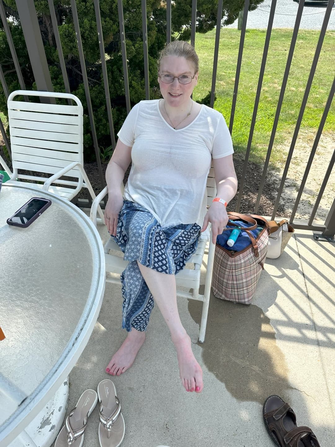 Click to view full size Janna sexy Pa slut wife with giant tits