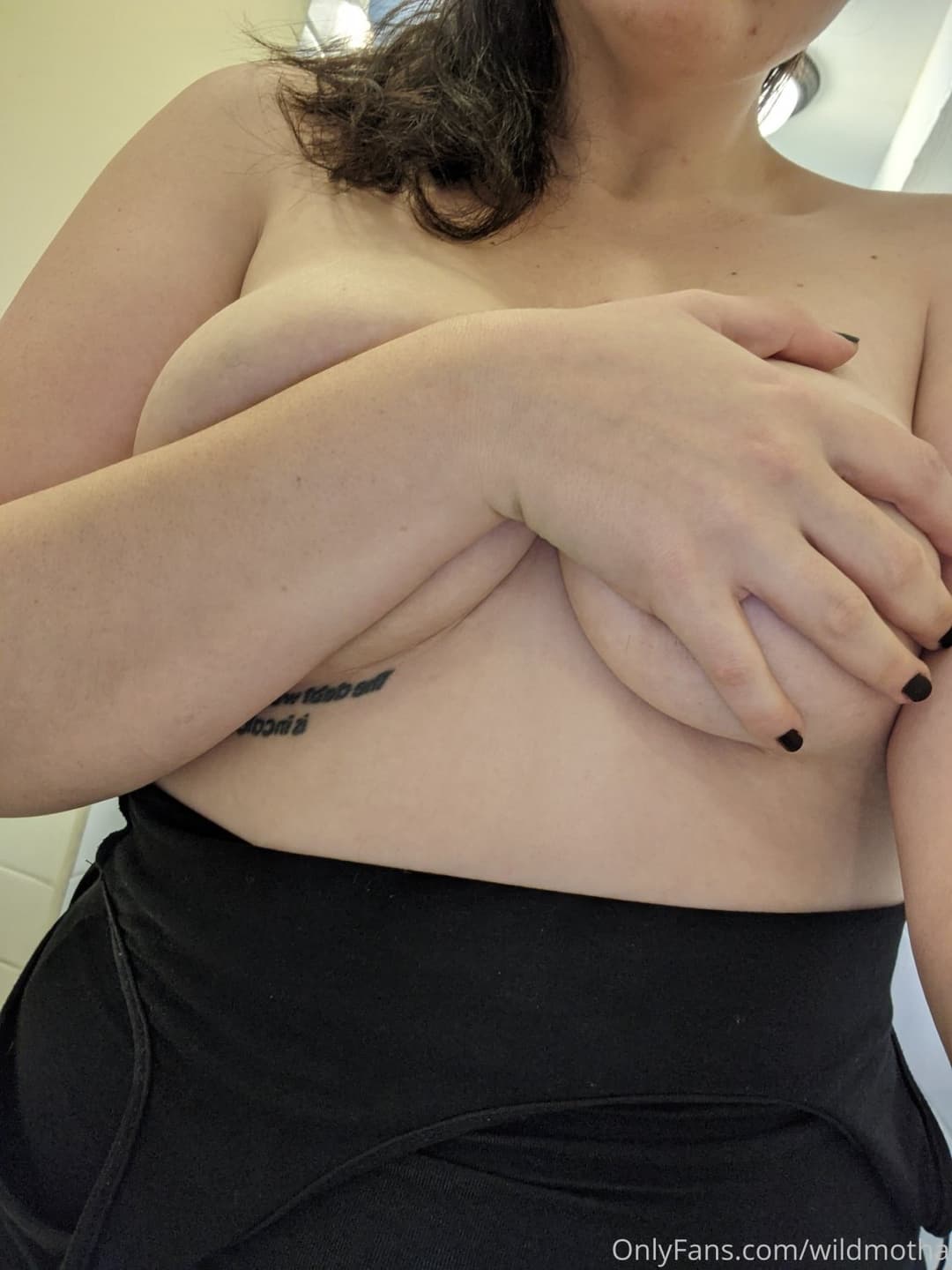 wildmotha - Long Beach, CA milf with milky tits