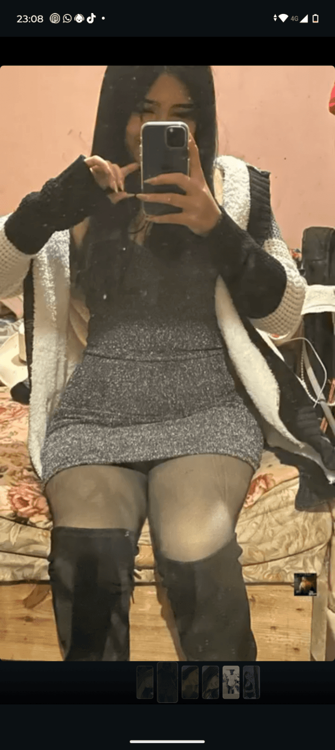 Putita, para que se saquen mucho semen con sus fotos