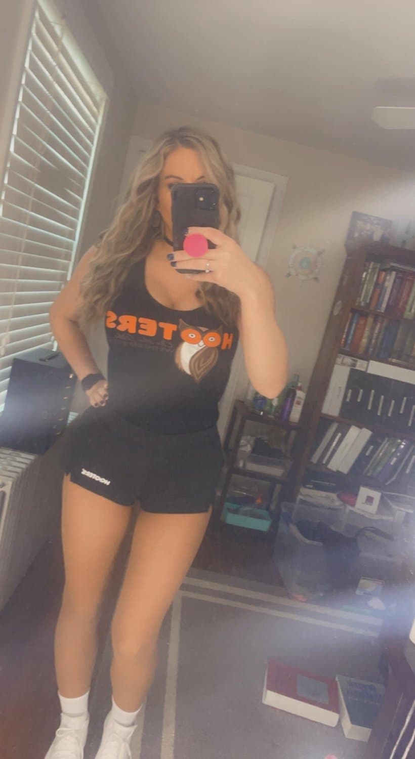 Connecticut Slut Loves Jager Shots also as much as Cum Shots