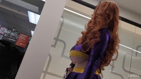 Huge tits batgirl cosplay ?