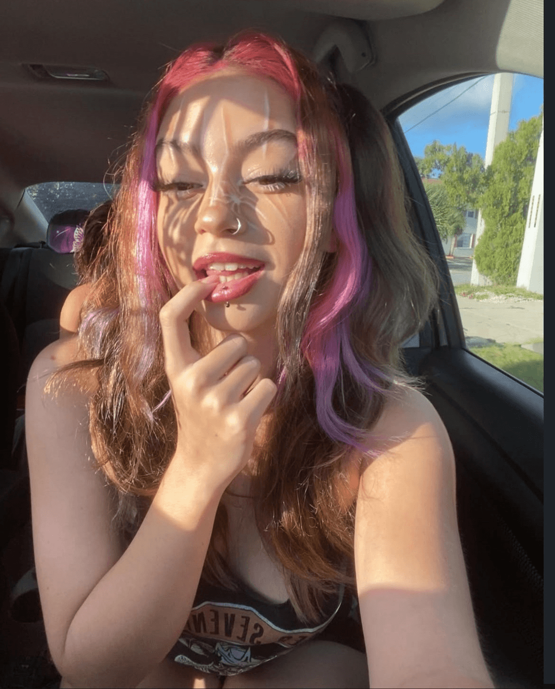 HMU and lmk ur fave on kik get gross my kik is (g72896)