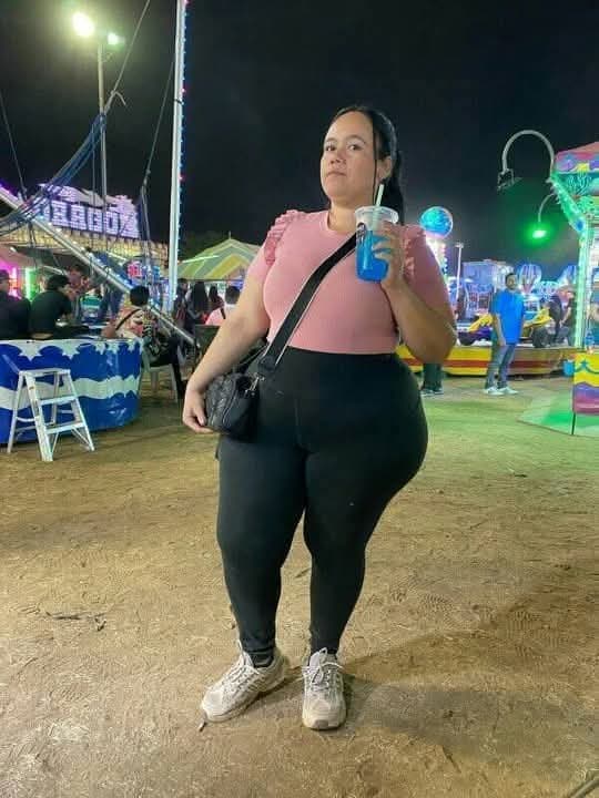 PEAR SHAPE THICK CURVY LATINA SSBBW BIG BOOTY ASS