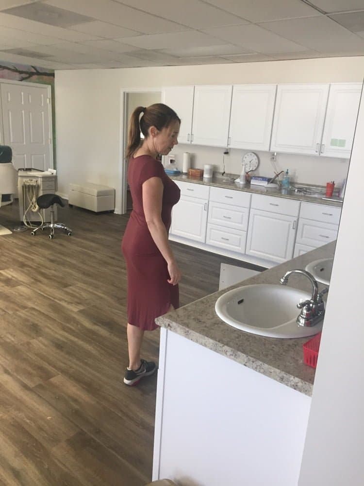 Slutty MILF Maria Opens Her Big Sloppy Cunt