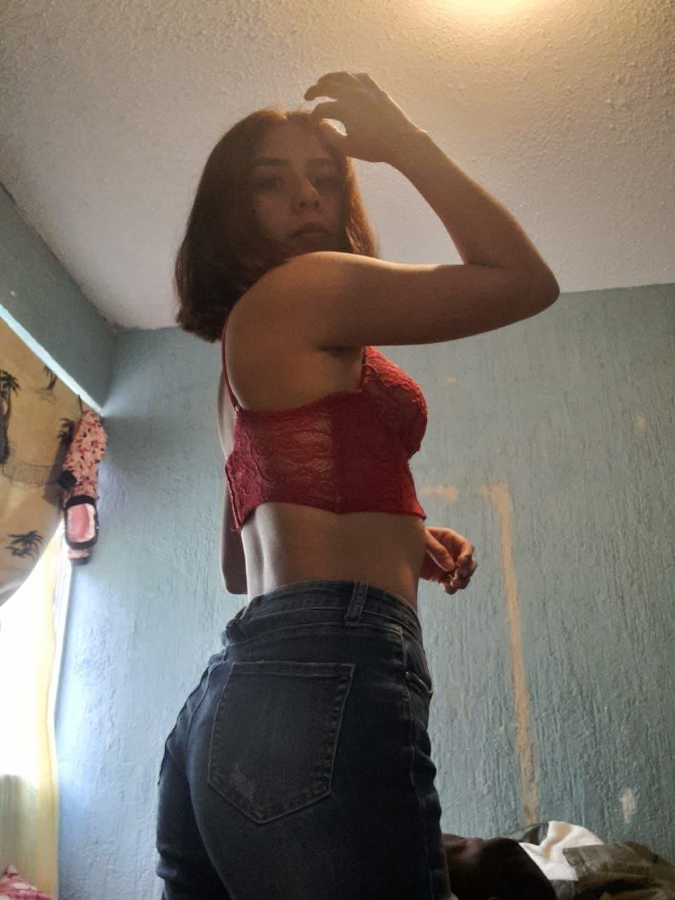 Young escort gets fuck and facial painted