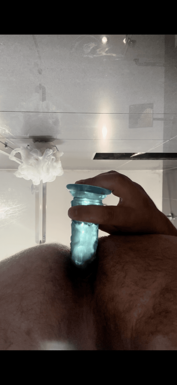 Piss play.. dm to use me like a slut