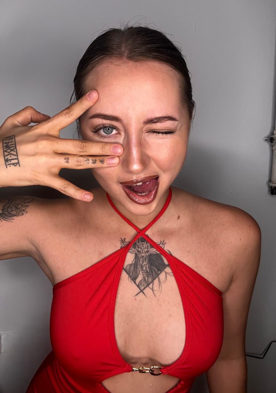 super hot slutty teen in hot dress