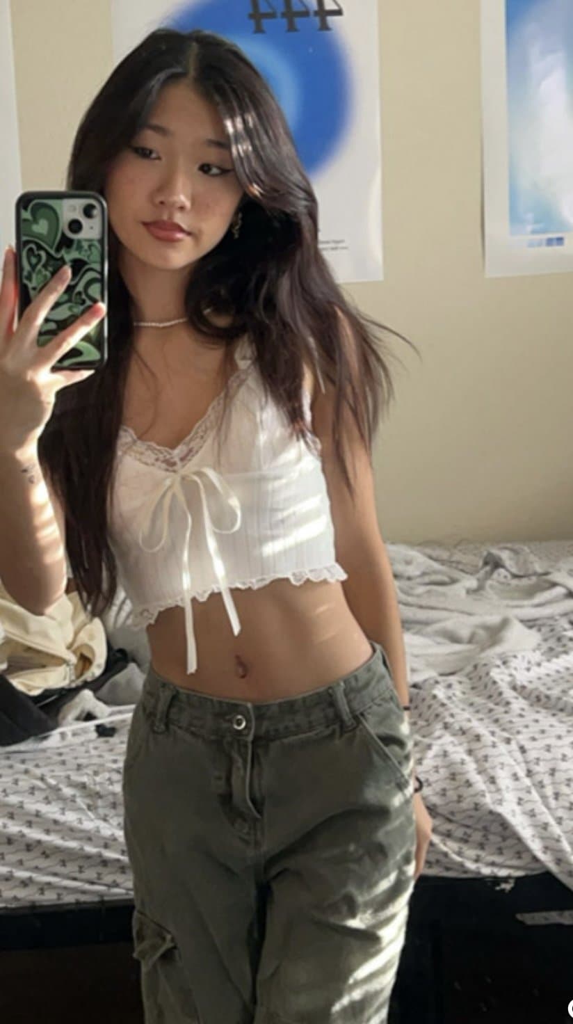 18 Year Old Asian Teen TikTok Slut. College Freshman Abg Got her sexy Ahegao face and nudes leaked