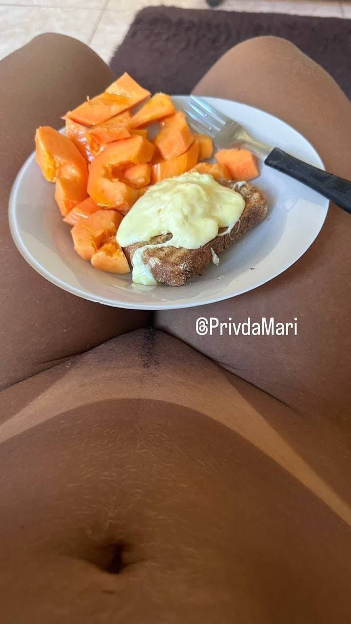 Mulata gostosa manicure do Mc Poze do Rodo