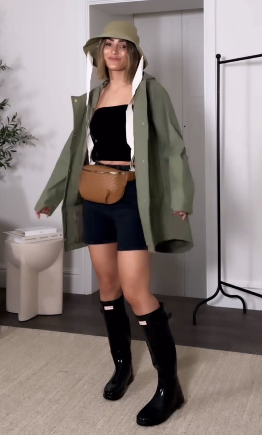 Frankie Bridge - Boots